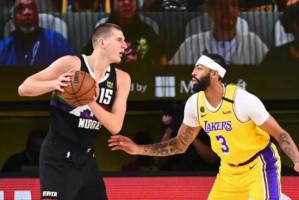 五星体育官网-时隔3年湖人掘金再交手 浓眉约基奇谁是第一中锋？