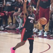 五星体育官网-蒂姆-哈达威：我很欣赏戴维恩-米切尔 但他需要更具侵略性