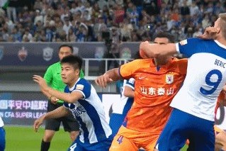 五星体育官网-贾德松赛后致歉：这不是我本意 现在必须抬起头来