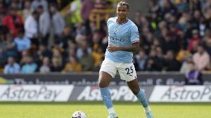 天空记者：阿坎吉是转会市场的热门话题，但他不会加盟勒沃库森