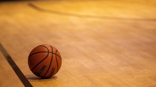 四强战火重燃！2025CBA季后赛四强赛程时间表 三战定胜负