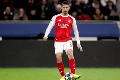 五星体育官网-萨利巴本场数据：10次丢失球权，6次夺回球权，对抗6胜4