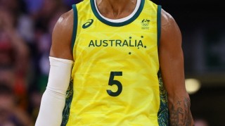 说一个打国际比赛比NBA猛很多的球员！