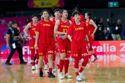 强势！中国女篮小组赛场均轰下95.3分，净胜对手36分