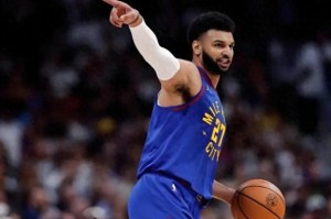 五星体育-掘金有他才能挖到金！与约老师并驾齐驱 2转变守护丹佛|穆雷|约基奇|洛杉矶湖人队|明尼苏达森林狼队|丹佛掘金队_新浪体育_新浪新闻